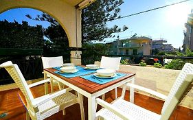 Tranquil Maisonette In Glyfada W Private Parking